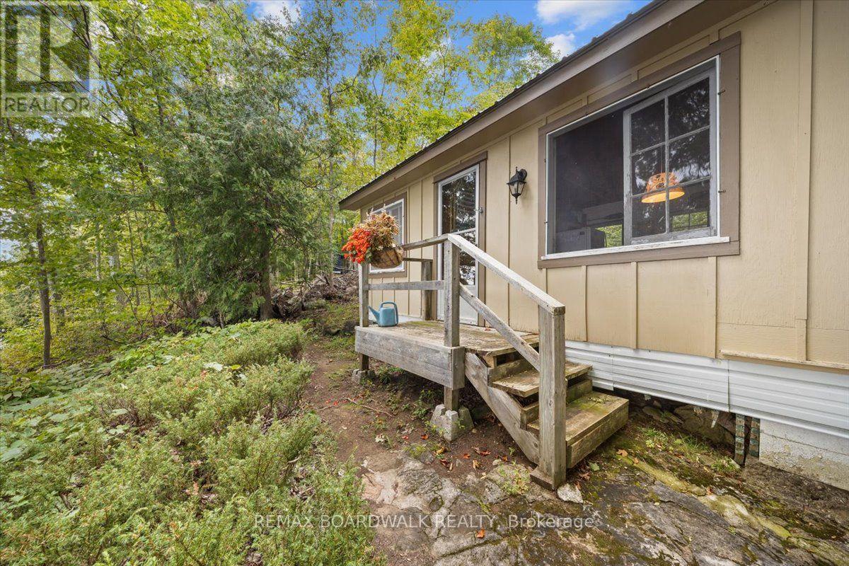 648 BELLOWS BAY POINT - Image 7
