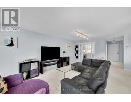 810 - 151 Bay Street, Ottawa, ON K1R7T2 Photo 10