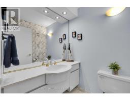 810 - 151 Bay Street, Ottawa, ON K1R7T2 Photo 18