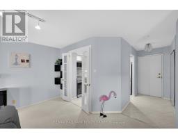 810 - 151 Bay Street, Ottawa, ON K1R7T2 Photo 8