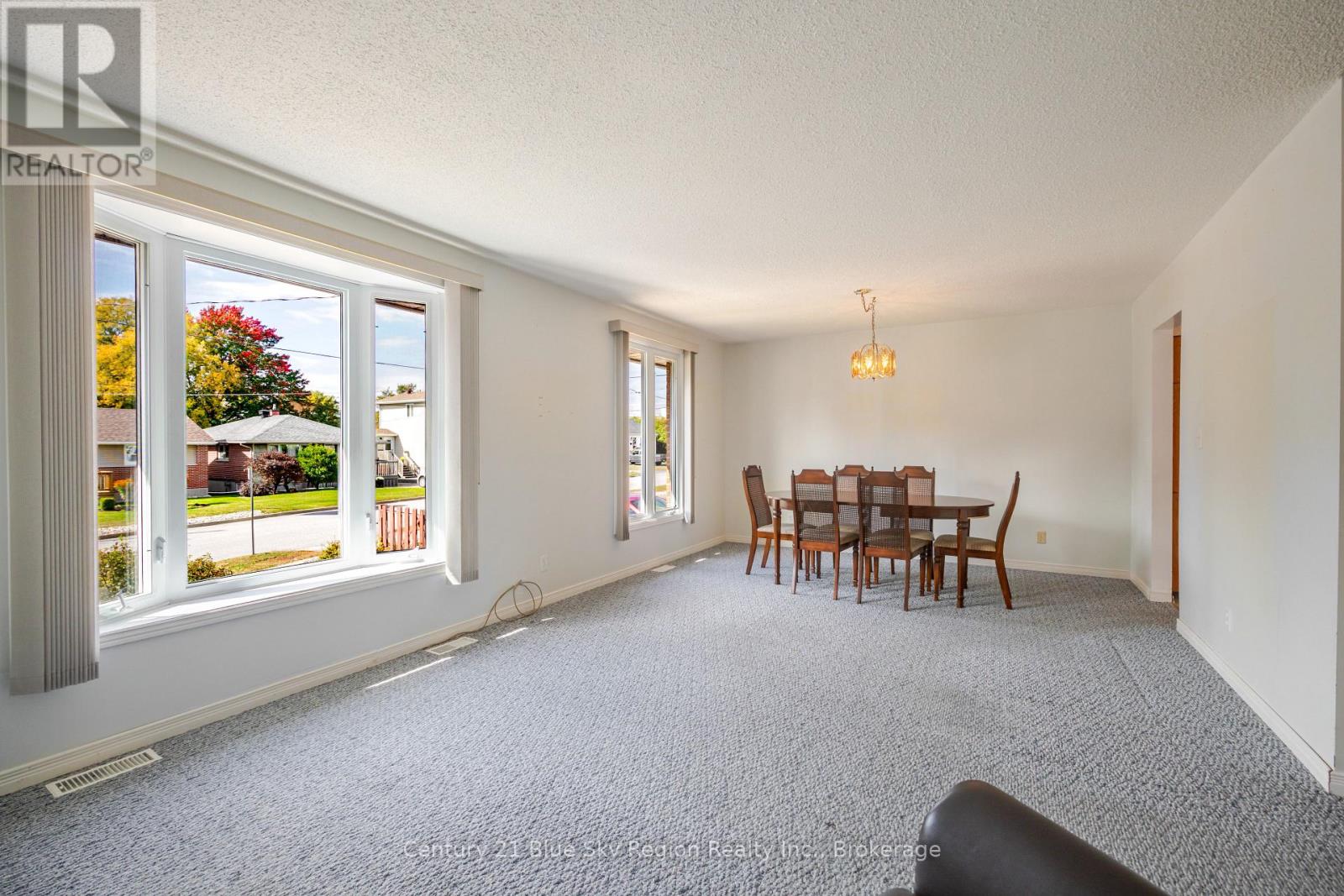 430 AUBREY STREET - 2