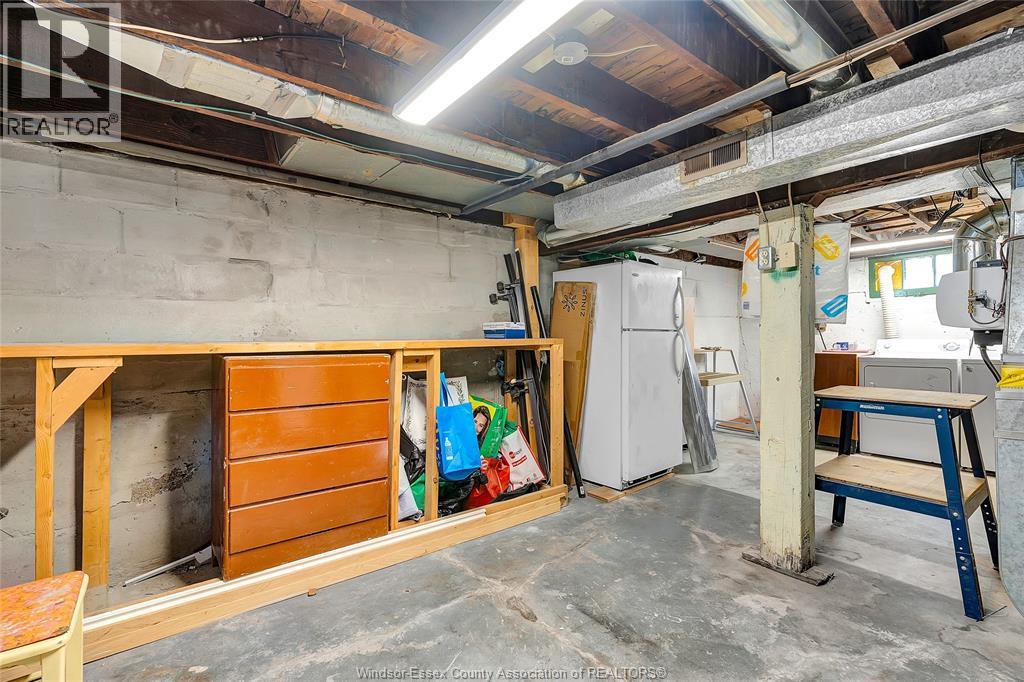1825 WINDERMERE - Image 24