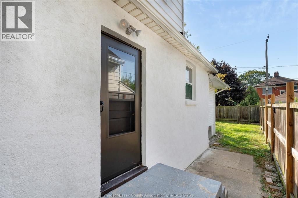 1825 WINDERMERE - 29