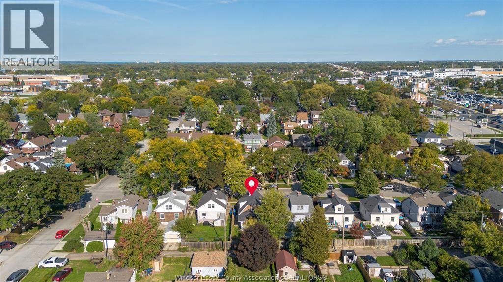 1825 WINDERMERE - Image 36