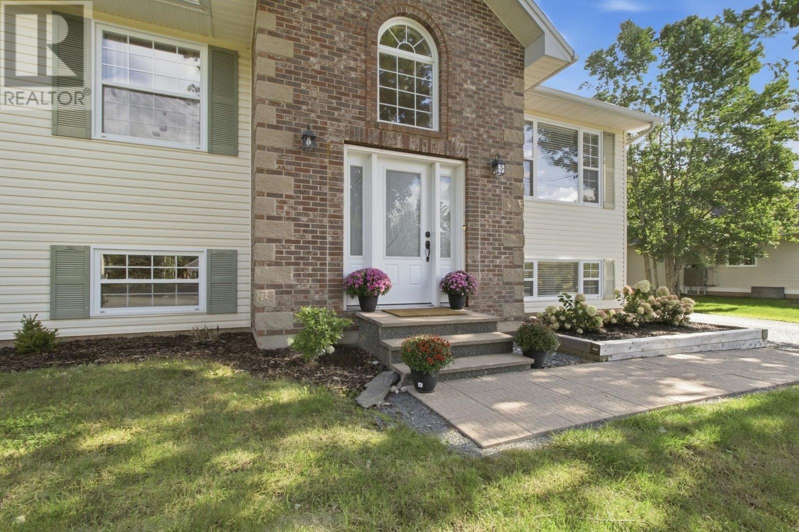4 Alder Crescent - 3