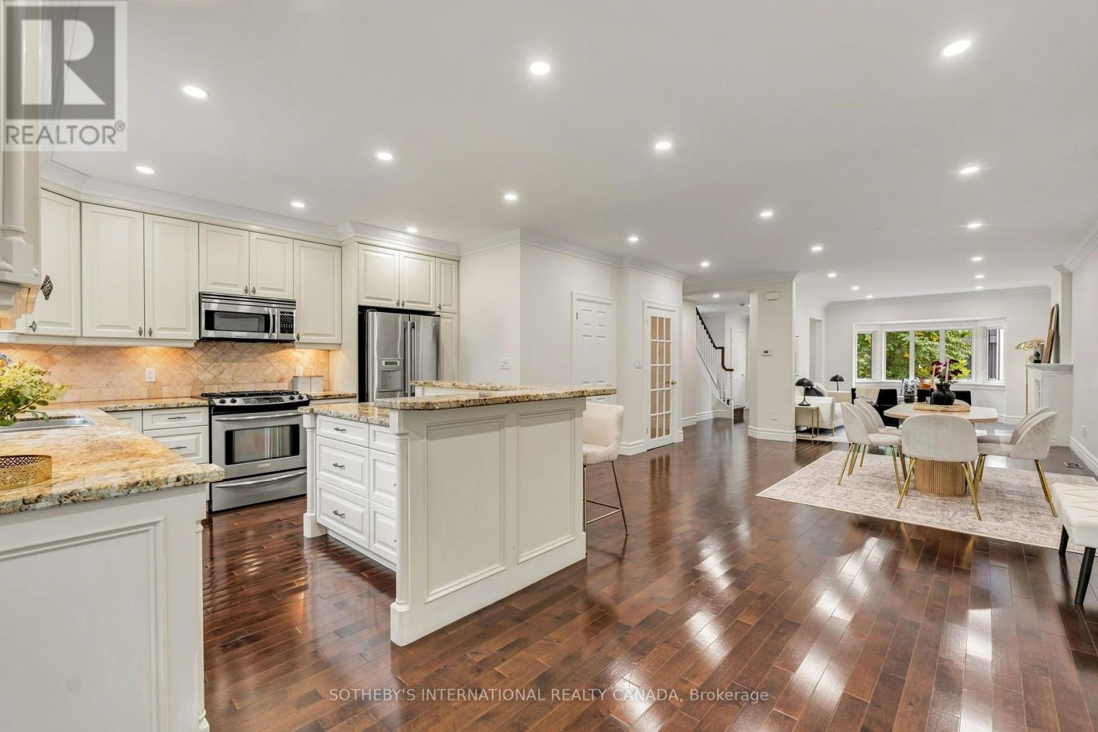 122 BRENTCLIFFE ROAD - 13