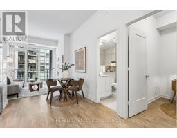 1725 - 70 Princess Street, Toronto, ON M5A0X6 Photo 10
