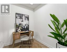 1725 - 70 Princess Street, Toronto, ON M5A0X6 Photo 11
