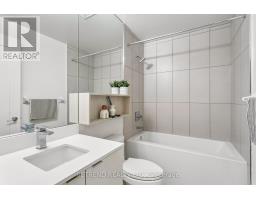 1725 - 70 Princess Street, Toronto, ON M5A0X6 Photo 14