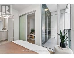 1725 - 70 Princess Street, Toronto, ON M5A0X6 Photo 28
