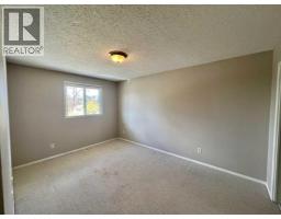 4pc Bathroom - 8111 94 Street, Grande Prairie, AB T8V5R4 Photo 7