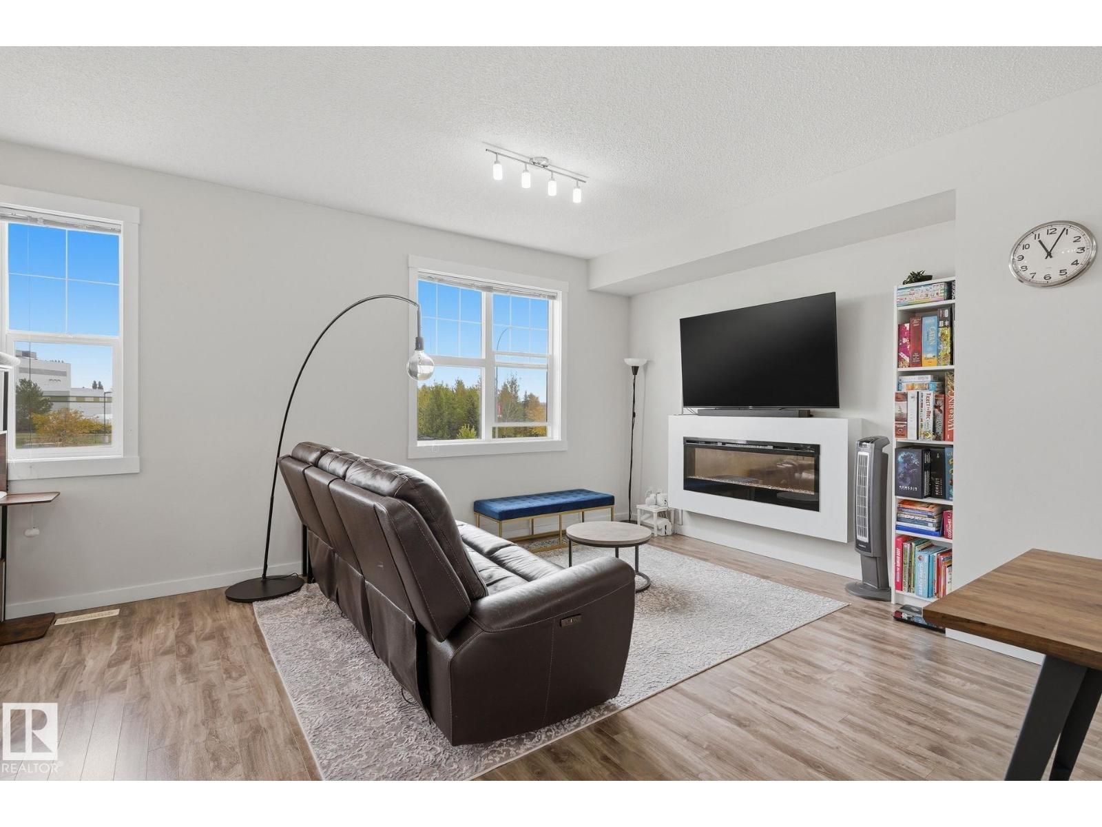 #106 8530 94 ST NE - 7