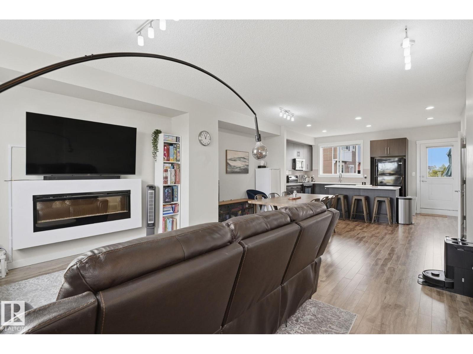 #106 8530 94 ST NE - 5