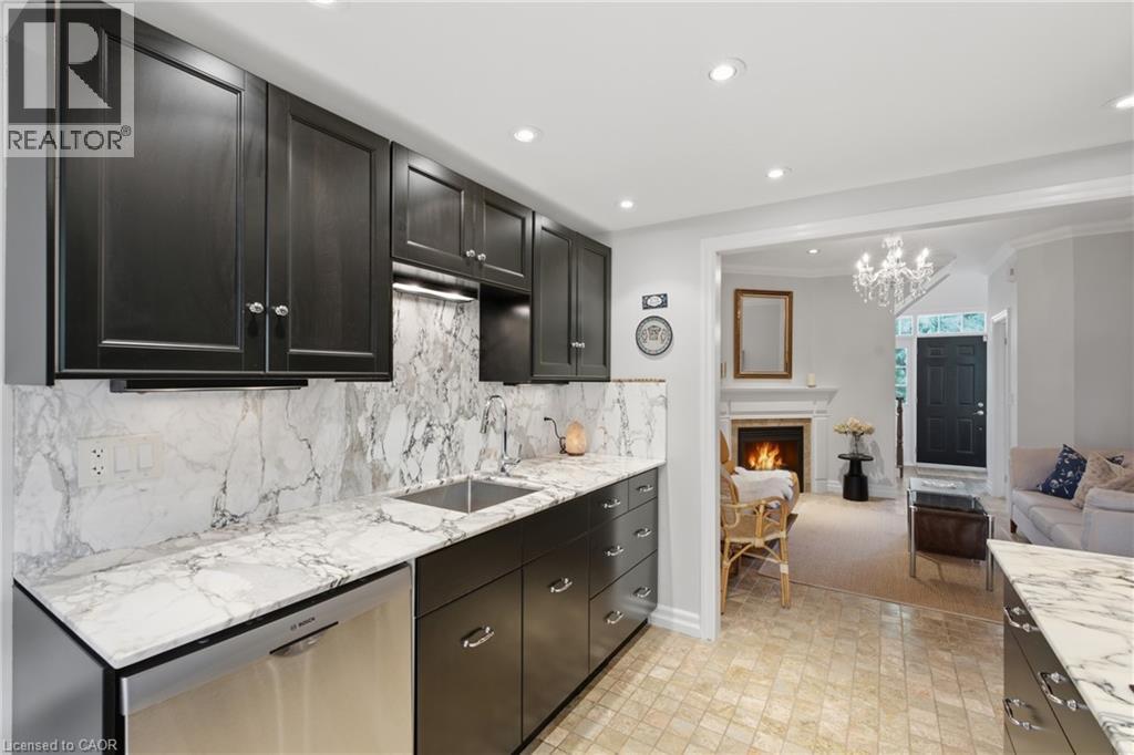 25 Balmoral Drive — photo 11