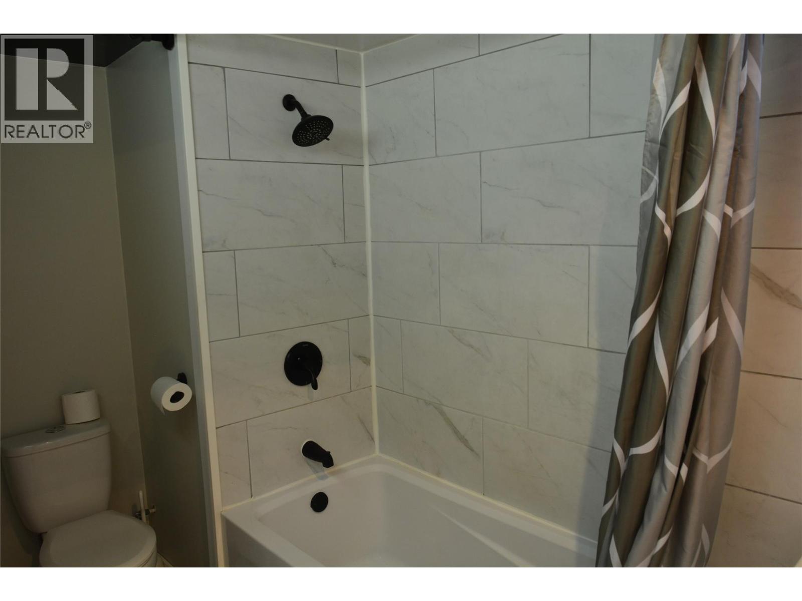 2236 GREENFIELD Avenue - 20