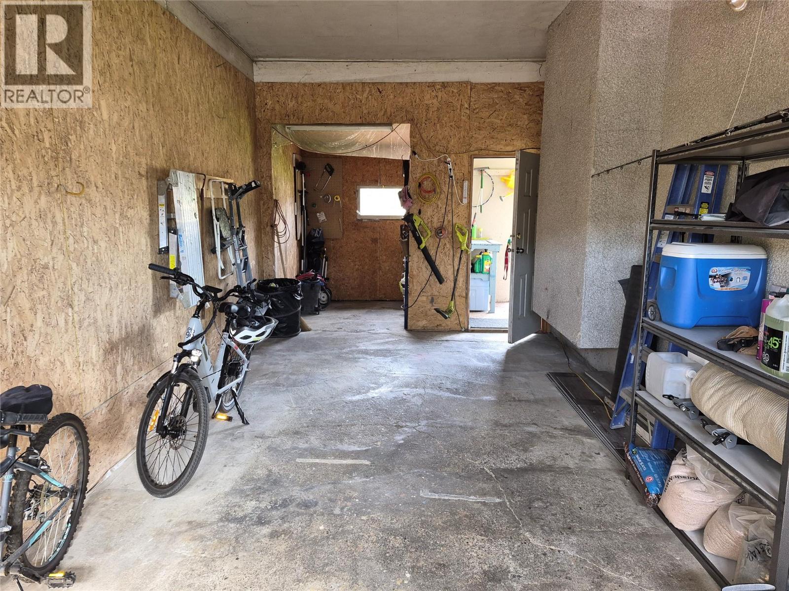 2236 GREENFIELD Avenue - 30