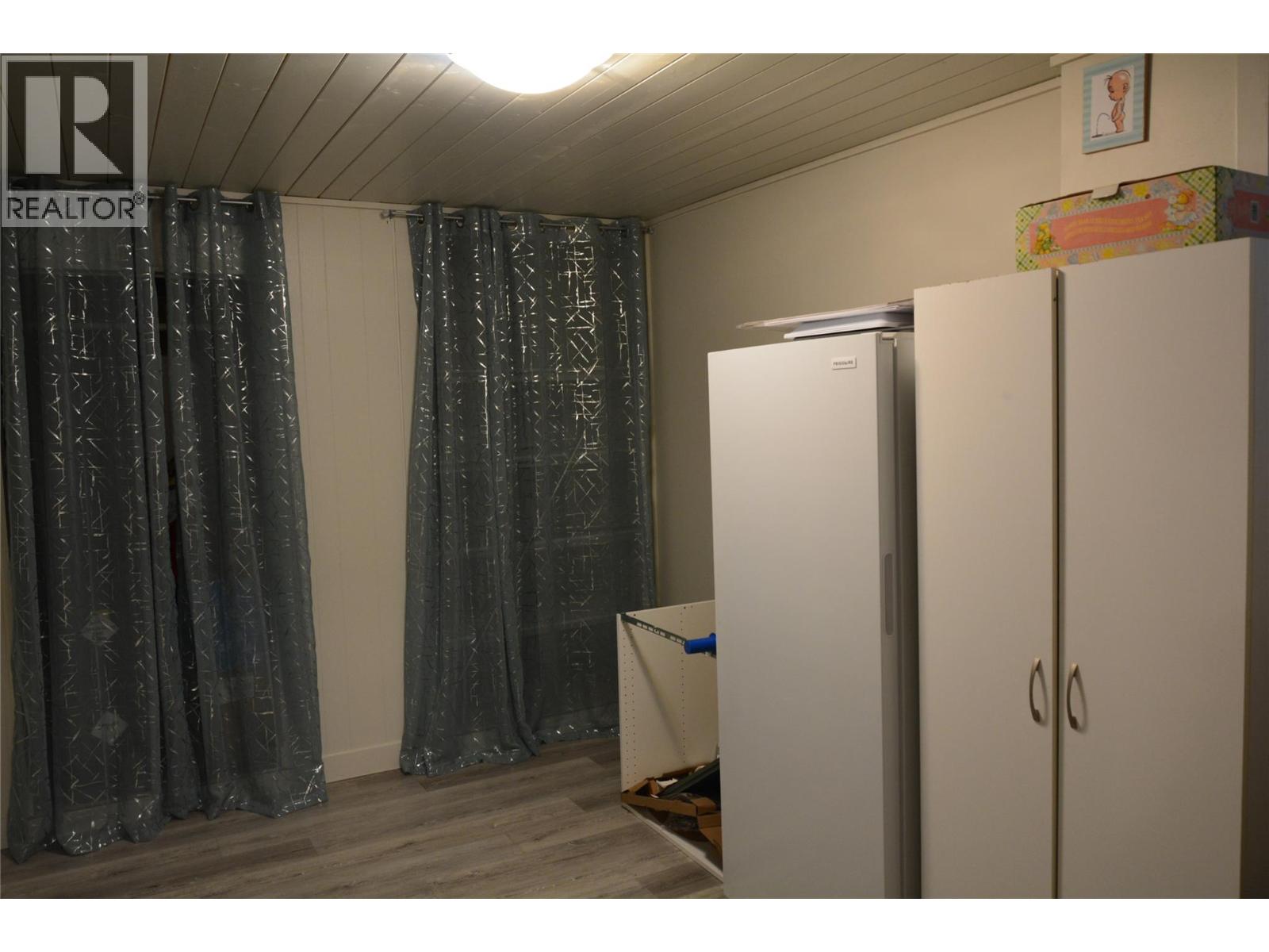 2236 GREENFIELD Avenue - 17