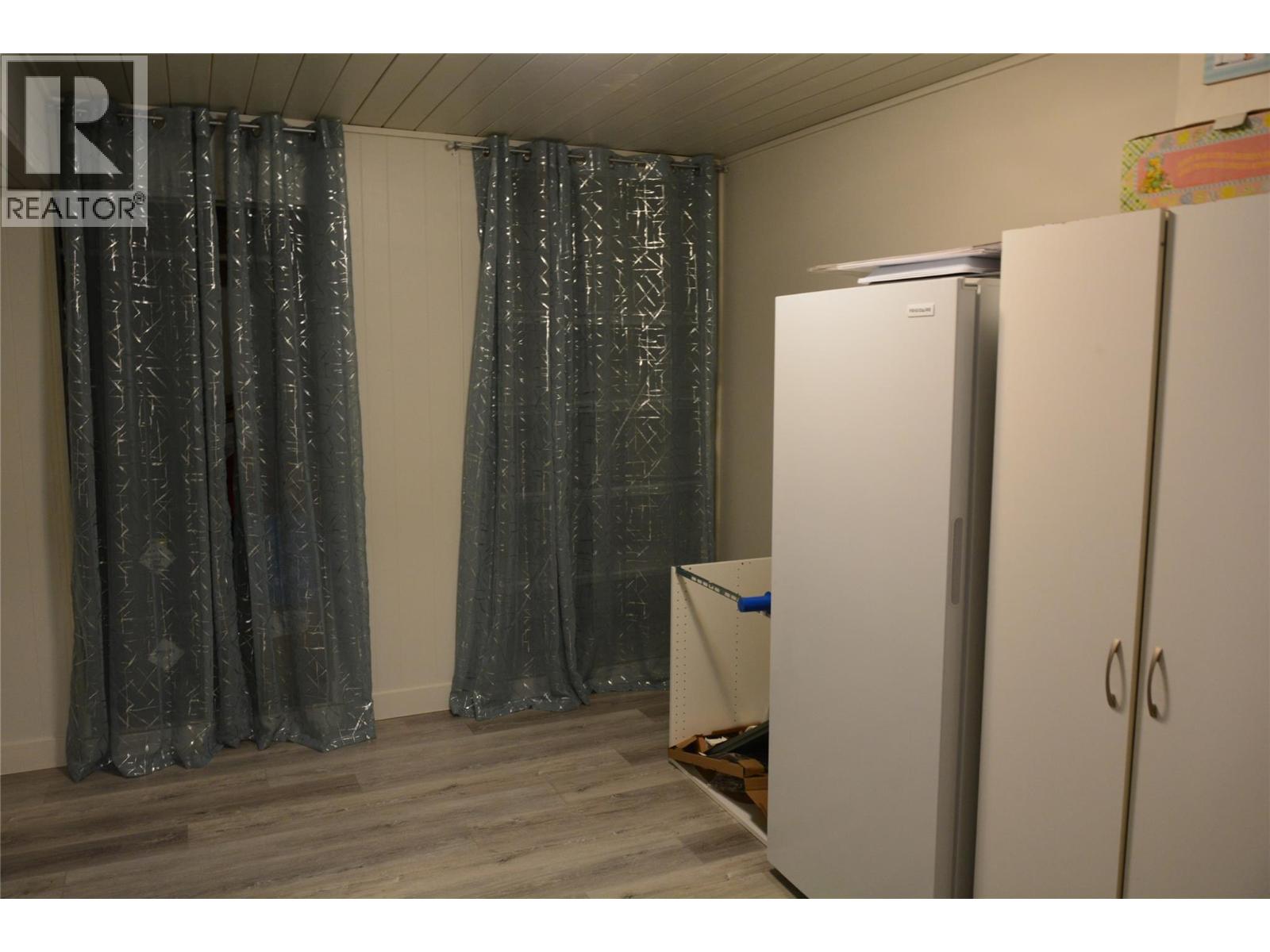 2236 GREENFIELD Avenue - 16
