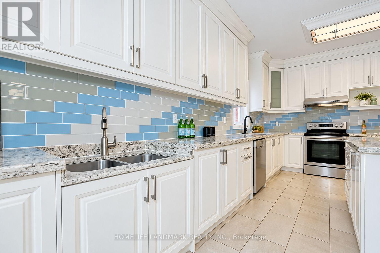 124 SHAFTSBURY AVENUE - 21
