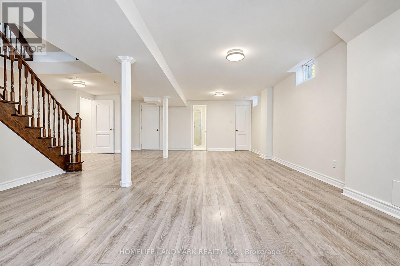124 SHAFTSBURY AVENUE - 44