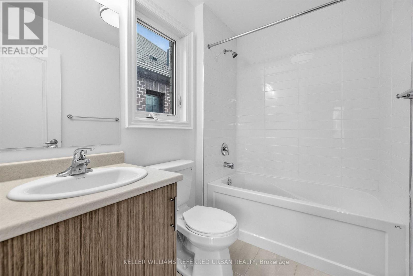 6 Sharonview Crescent, East Gwillimbury, ON photo 25