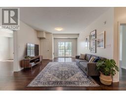 305 - 45 Ferndale Drive S, Barrie, ON L4N5W7 Photo 6