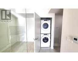 2512 - 2 Sonic Way, Toronto, ON M3C0P2 Photo 7