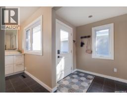 Family room - 1454 Horace Street, Regina, SK S4T5L8 Photo 8