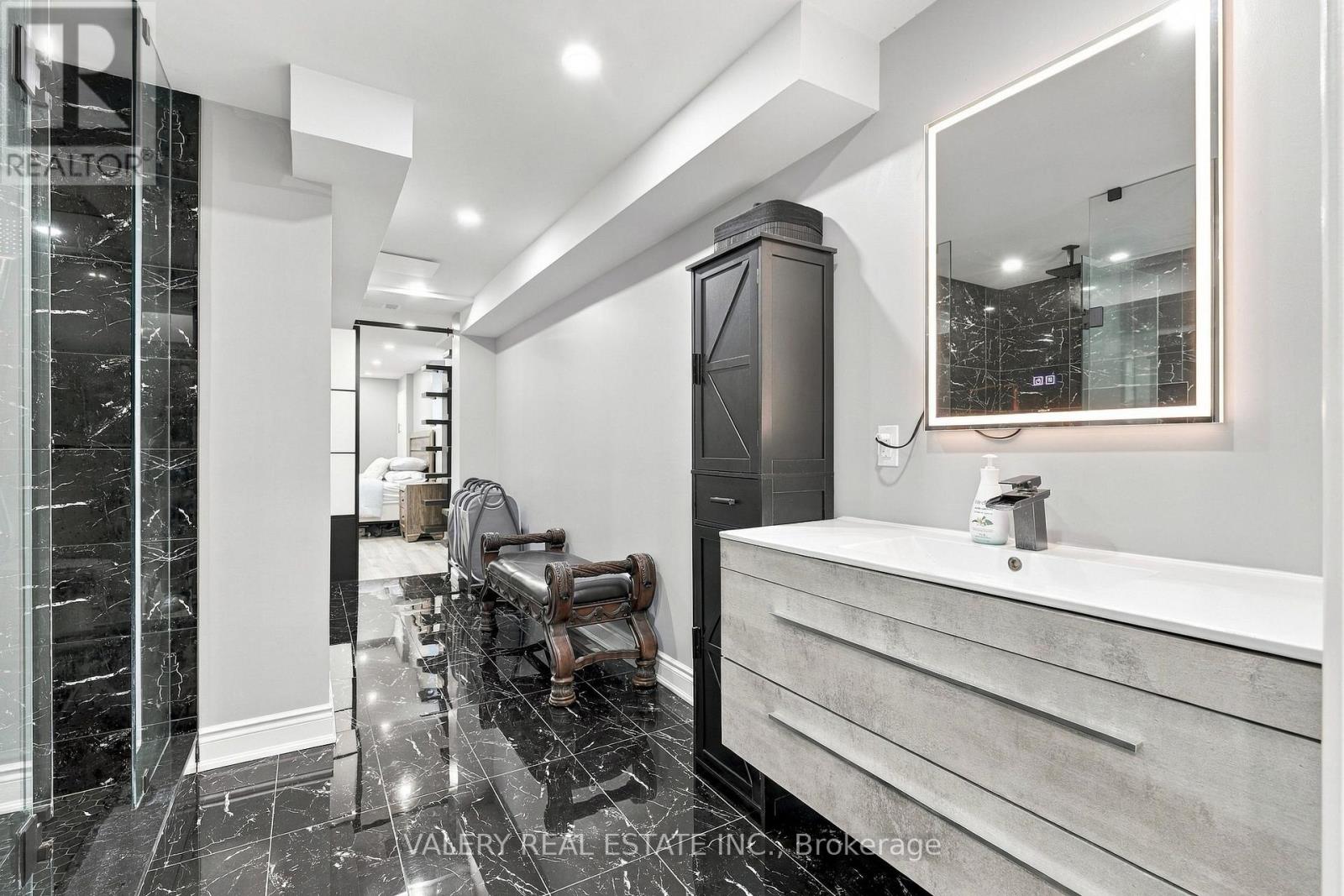 106 DOCTOR MOORE COURT - 20