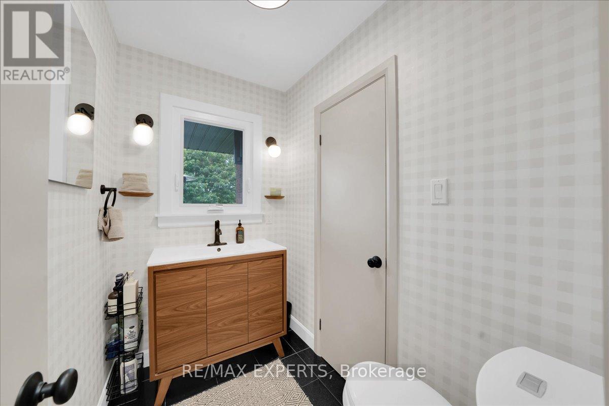 525 KING STREET E - Image 20