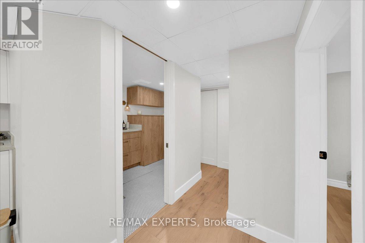 525 KING STREET E - Image 23
