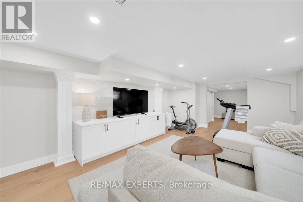 525 KING STREET E - Image 33