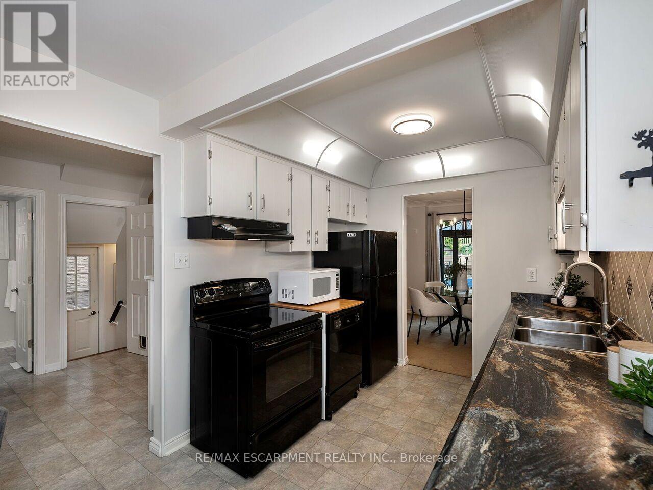 74 MAIDEN LANE - Image 19
