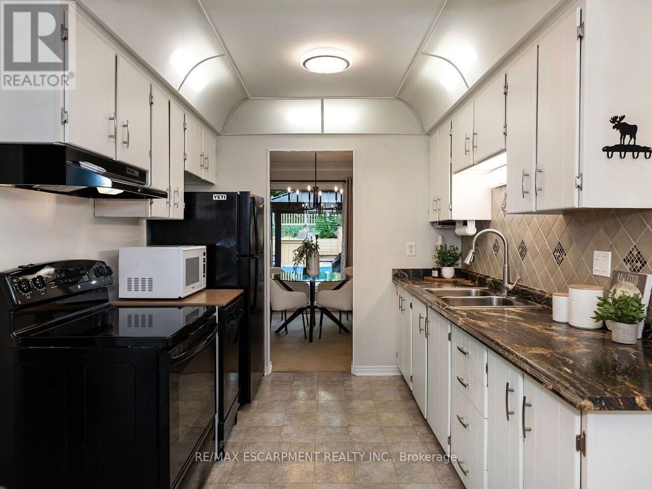 74 MAIDEN LANE - Image 20