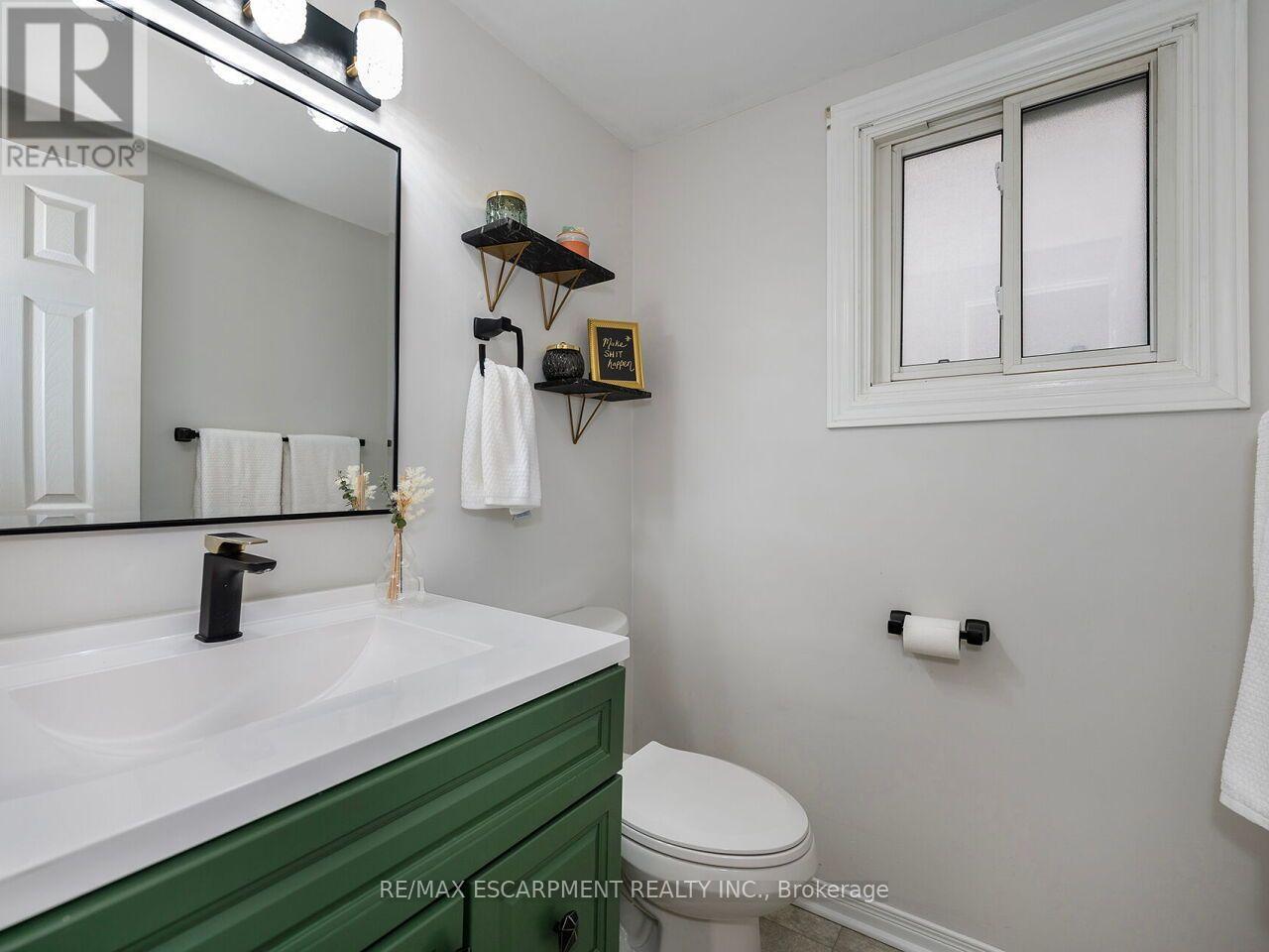 74 MAIDEN LANE - Image 22