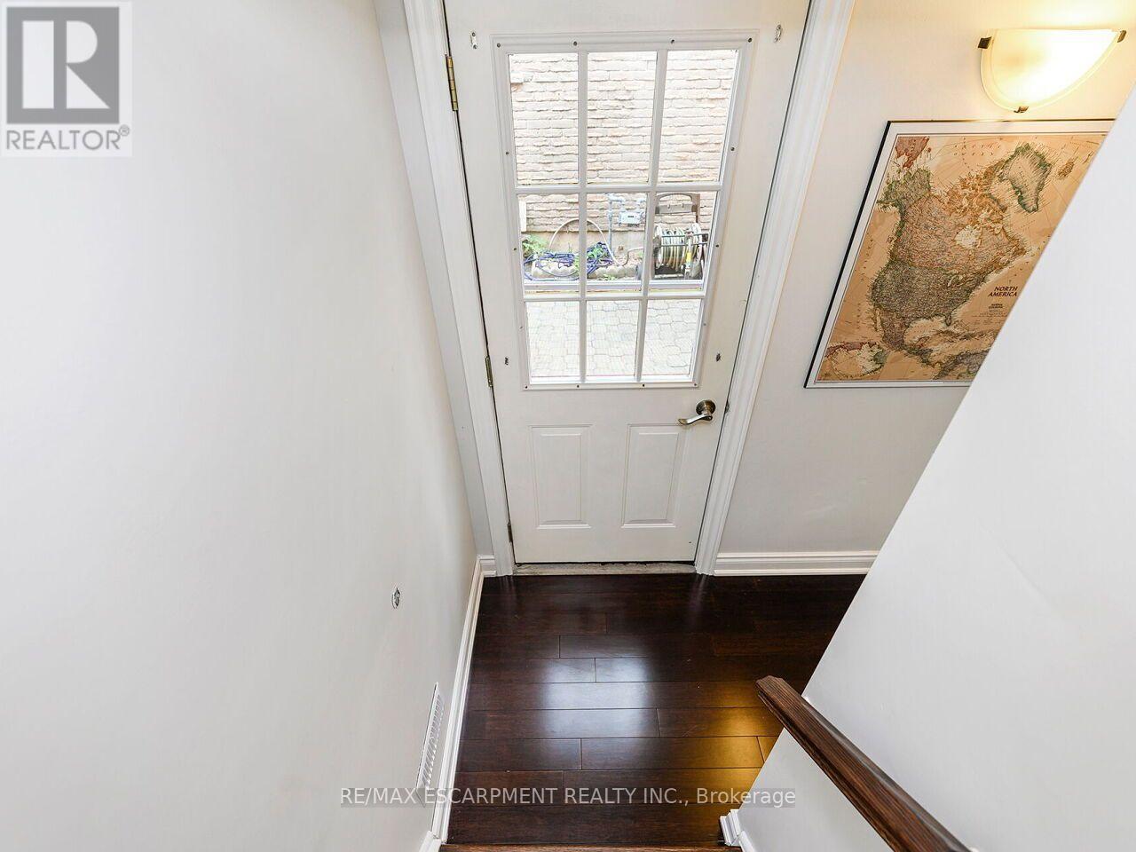 74 MAIDEN LANE - Image 33