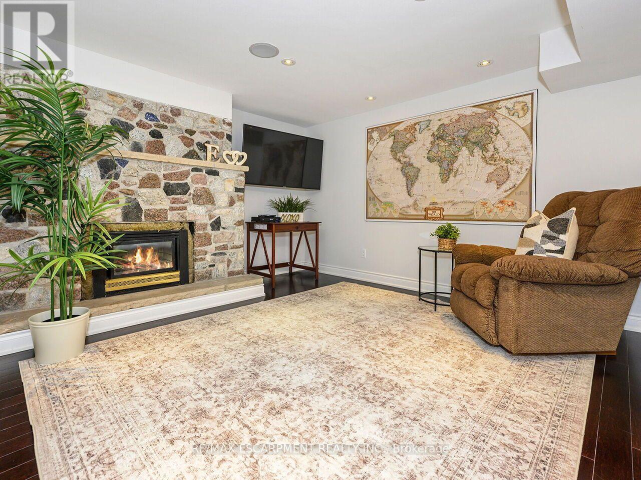 74 MAIDEN LANE - Image 35