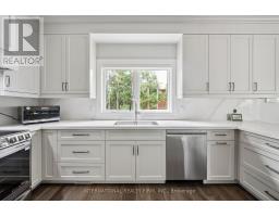 2423 Raymore Drive, Burlington, ON L7R2B4 Photo 13