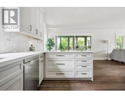 2423 Raymore Drive, Burlington, ON L7R2B4 Photo 14