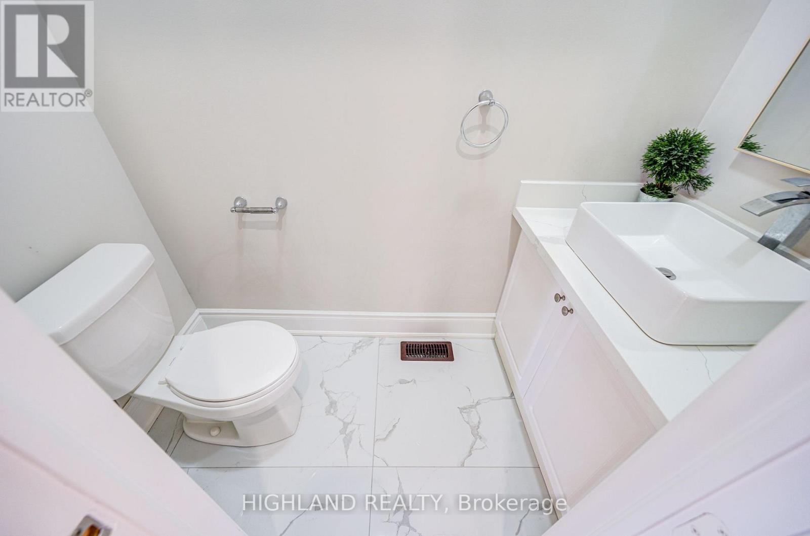425 THRESHING MILL BOULEVARD - Image 21