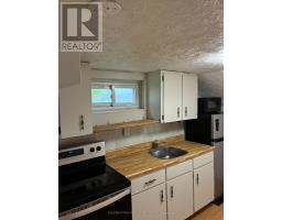 Lower - 173 Chambers Avenue, Toronto, ON M6N3M5 Photo 11