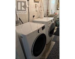Lower - 173 Chambers Avenue, Toronto, ON M6N3M5 Photo 20