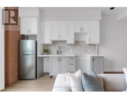 304 - 56 York Boulevard, Hamilton, ON L8R0A2 Photo 6