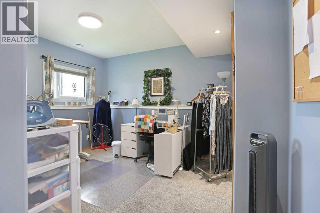 227 Meadowbrook Drive - Image 38