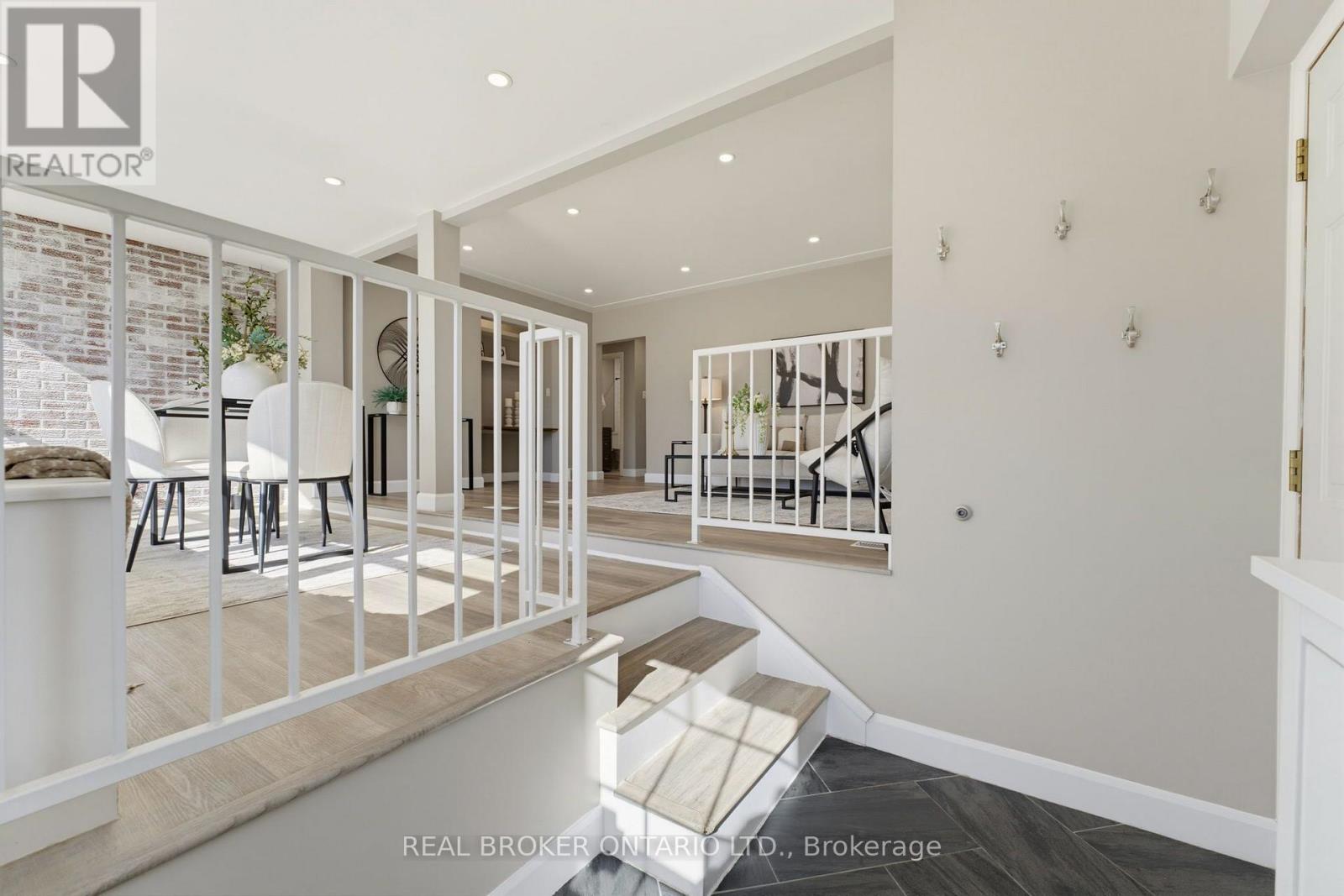300 WESTMOUNT ROAD E - Image 5