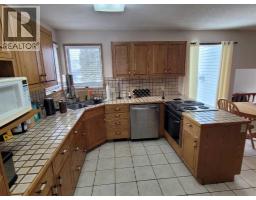 3pc Bathroom - 7110 99a Street, Peace River, AB T8S1B2 Photo 6