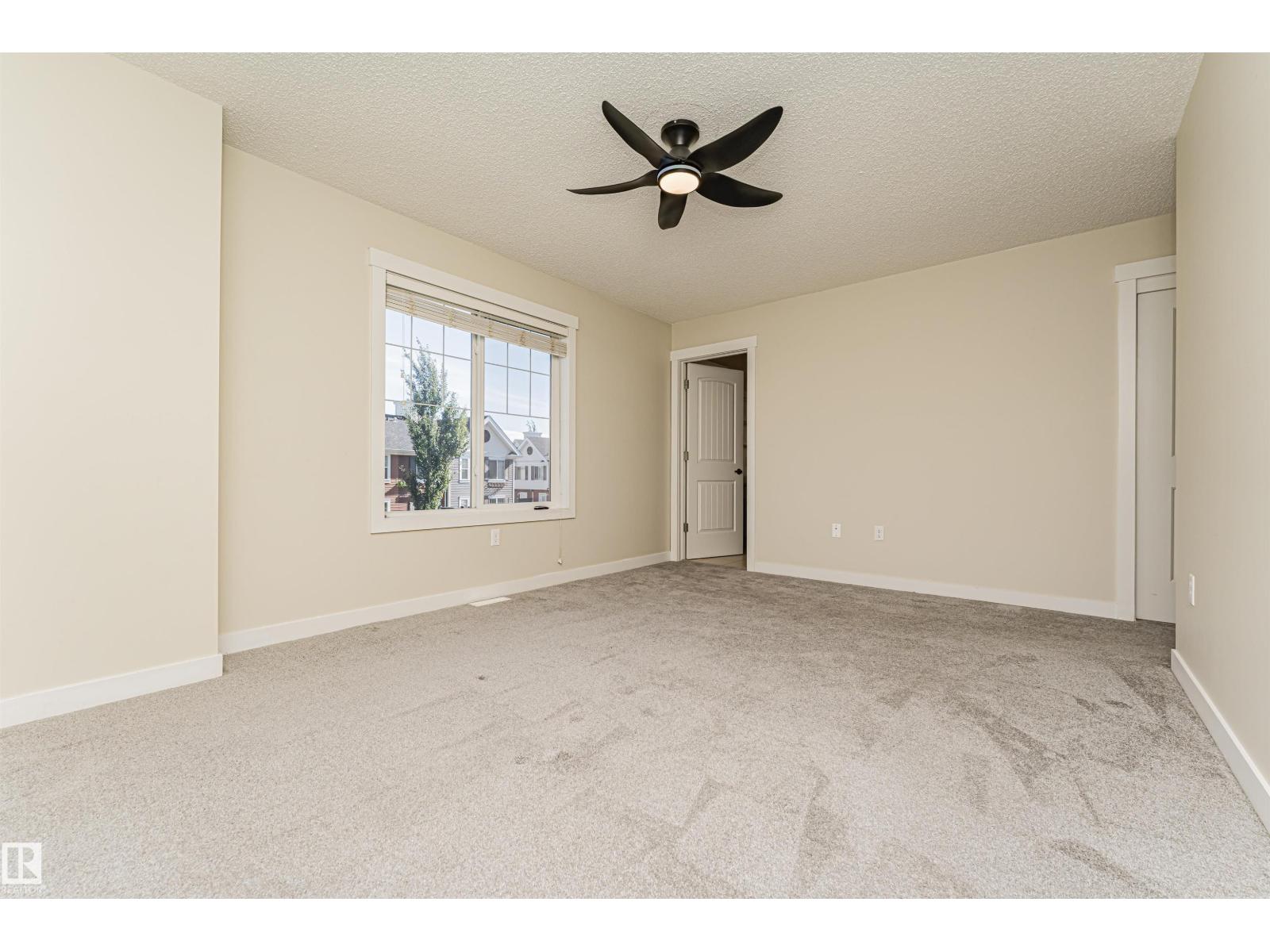 #76 8315 180 AV NW - 34
