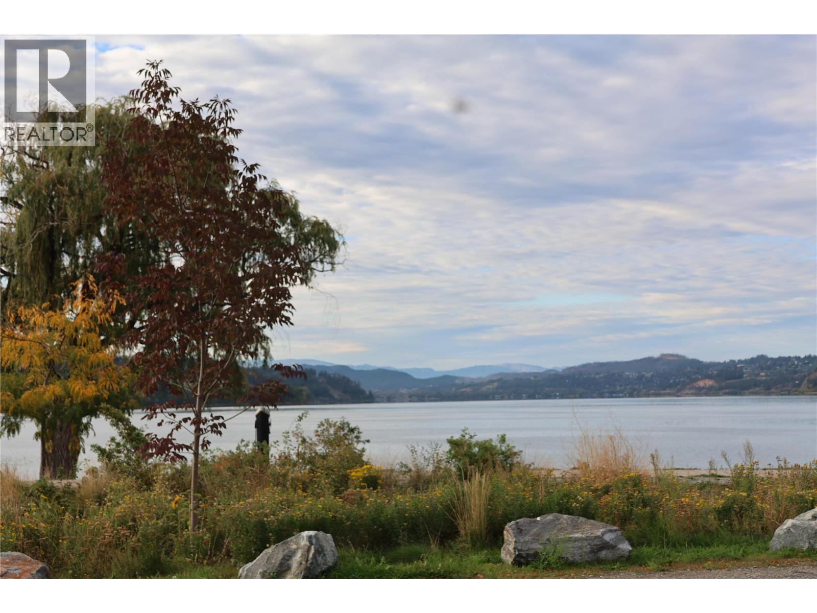 15720 Oyama Road, Lake Country - Image 1