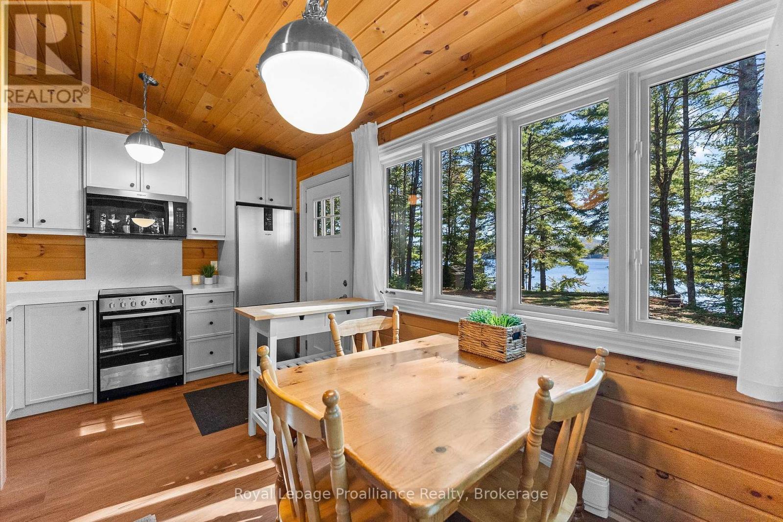 18 SWAN LANE - Image 16