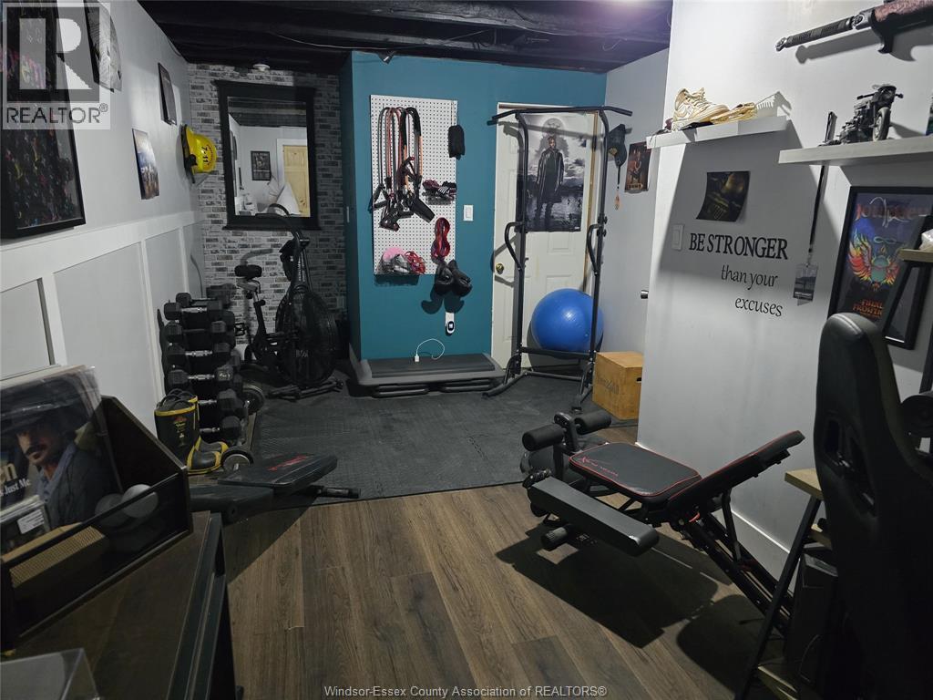 110 GREENFIELD LANE - Image 28